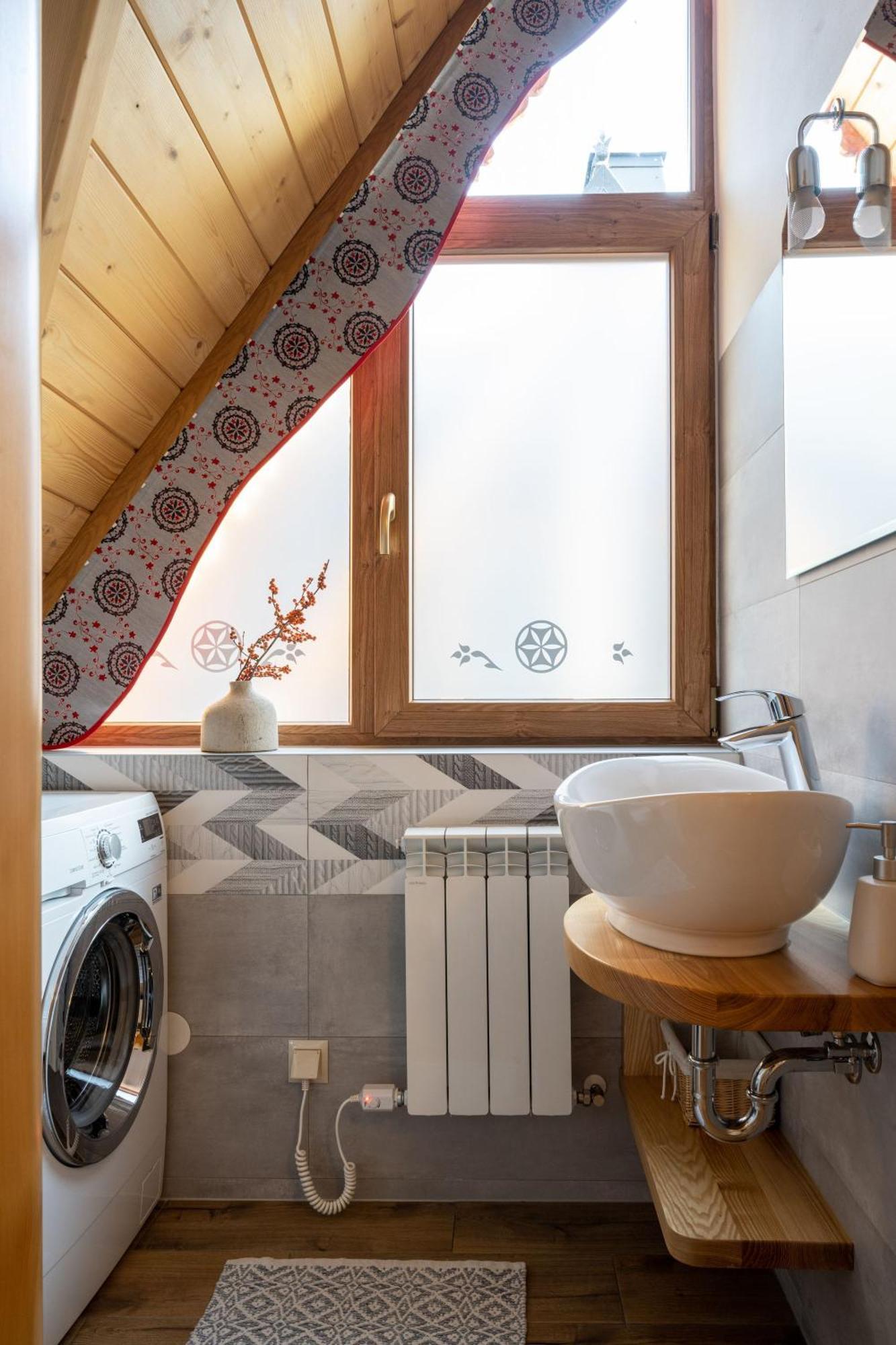Lux-House & Jacuzzi Sauna Zakopane Bagian luar foto