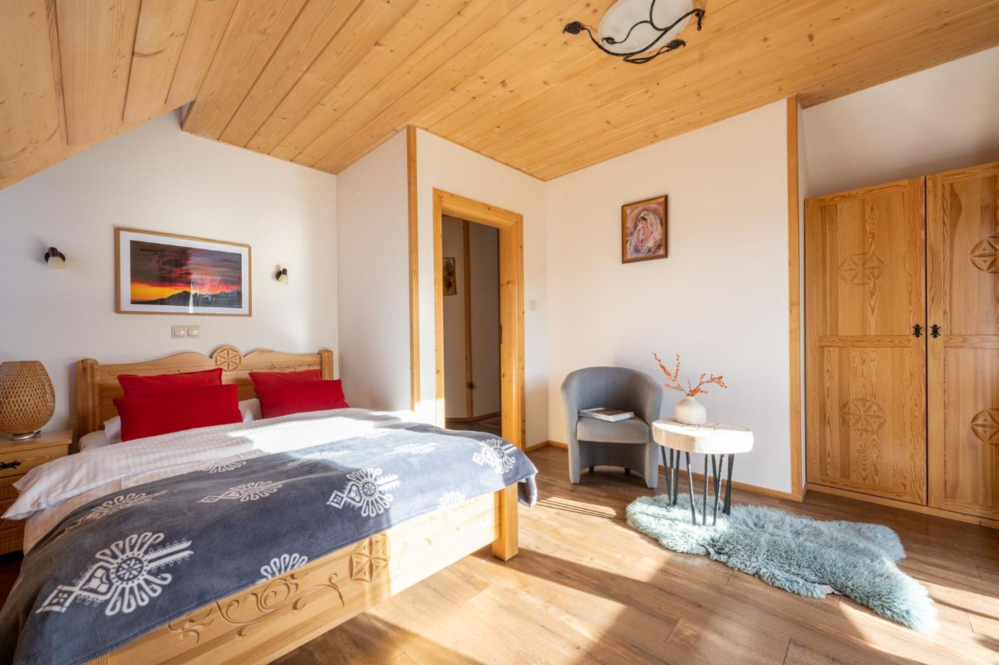 Lux-House & Jacuzzi Sauna Zakopane Bagian luar foto