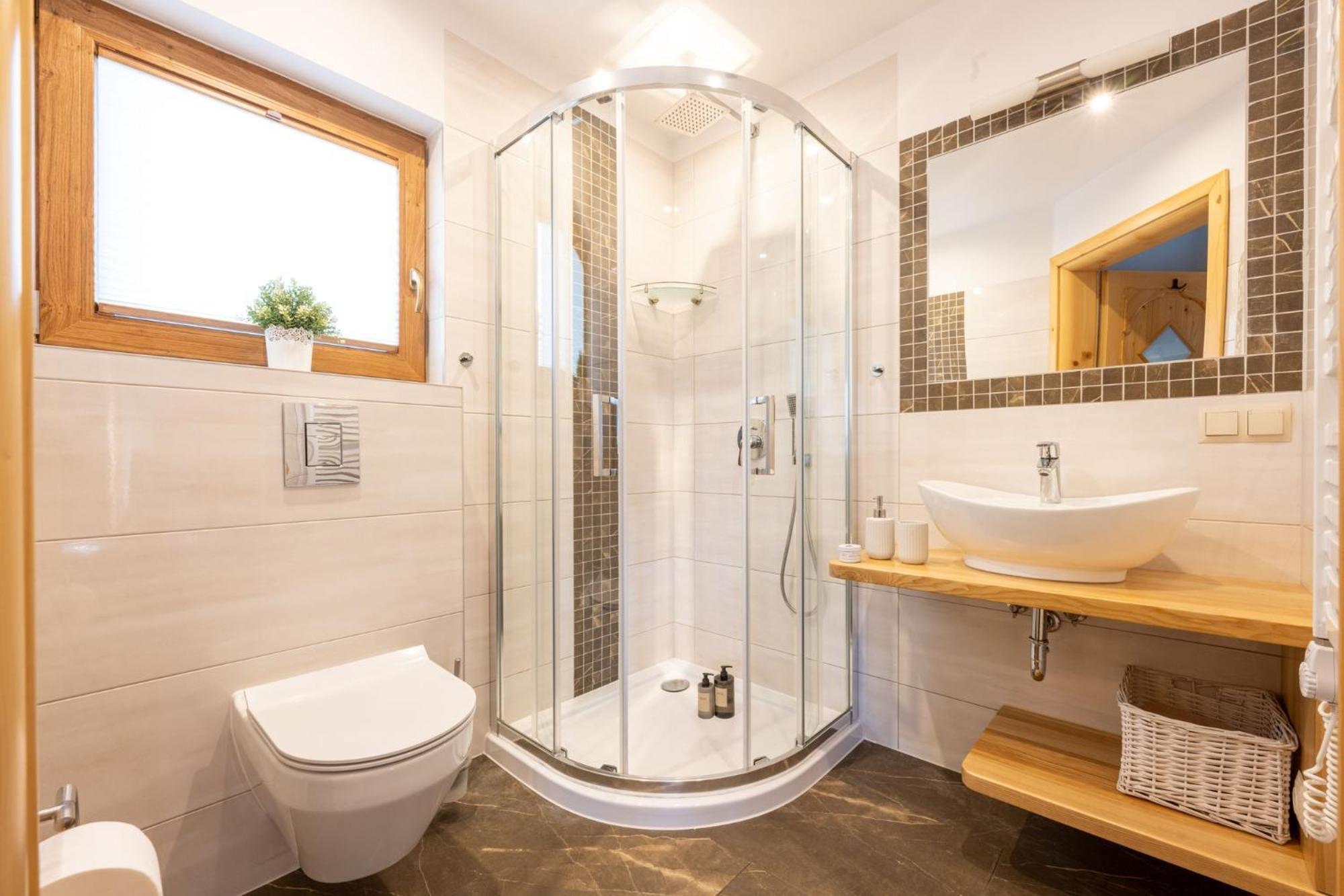 Lux-House & Jacuzzi Sauna Zakopane Bagian luar foto
