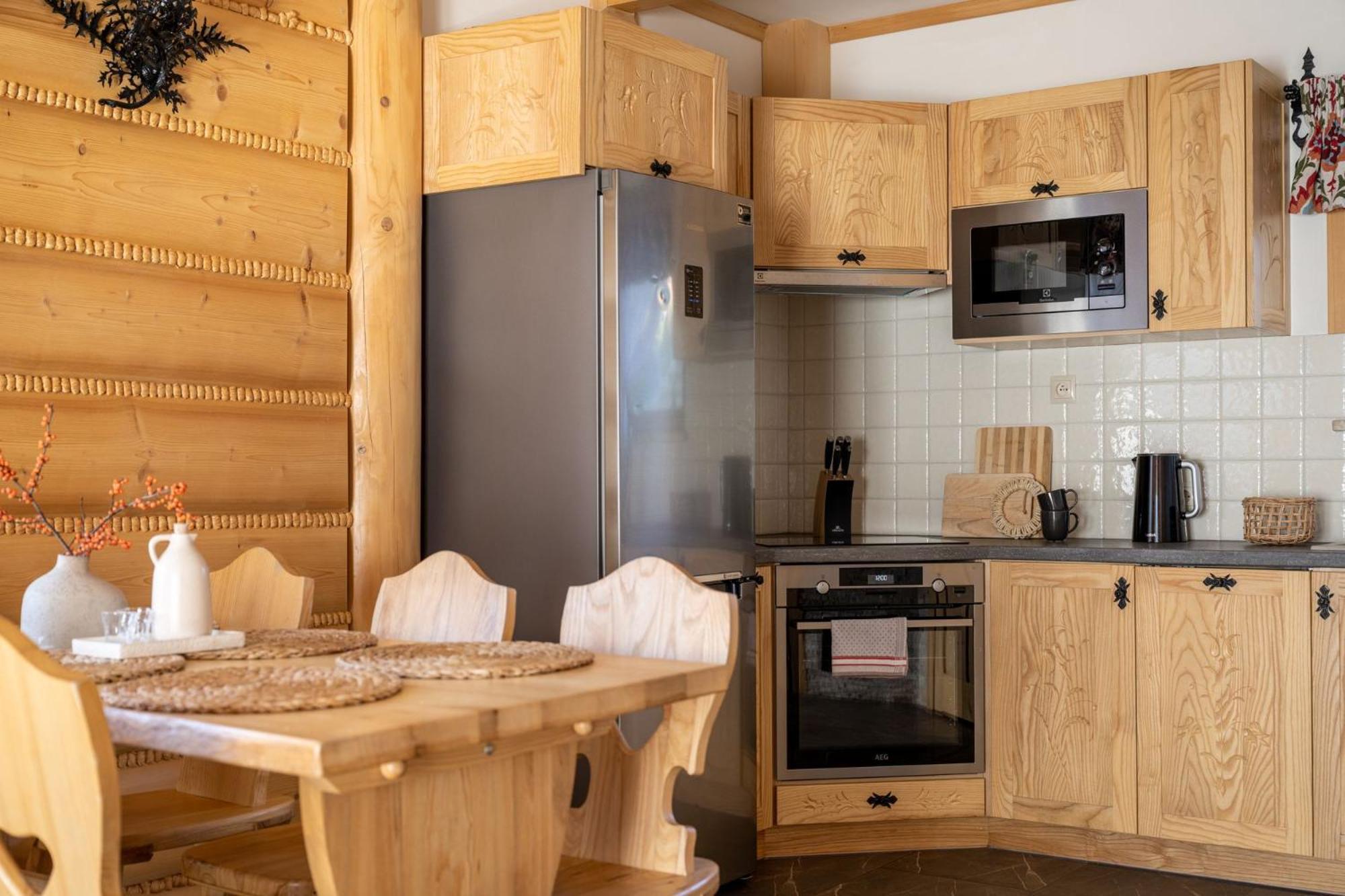 Lux-House & Jacuzzi Sauna Zakopane Bagian luar foto