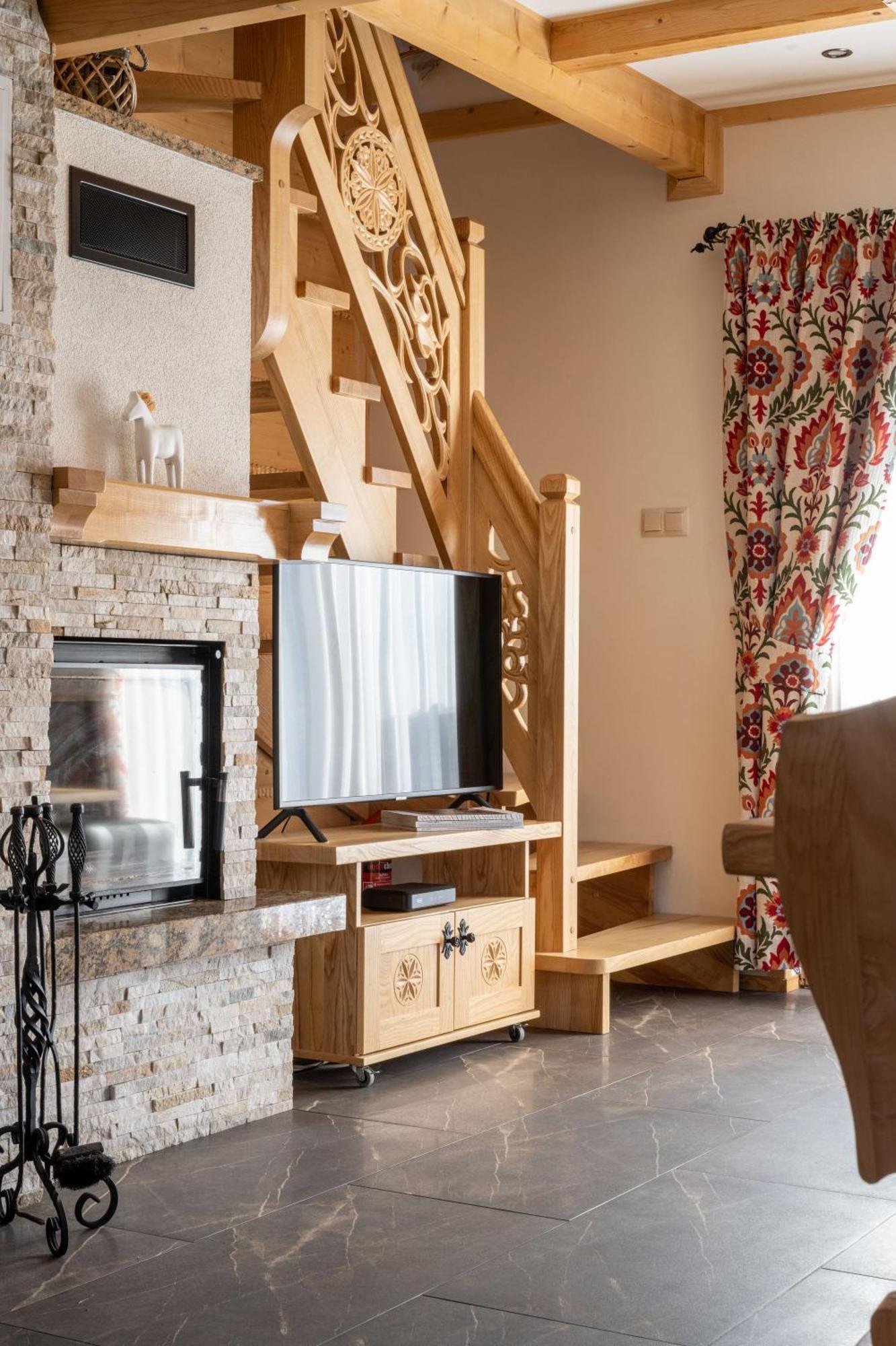 Lux-House & Jacuzzi Sauna Zakopane Bagian luar foto
