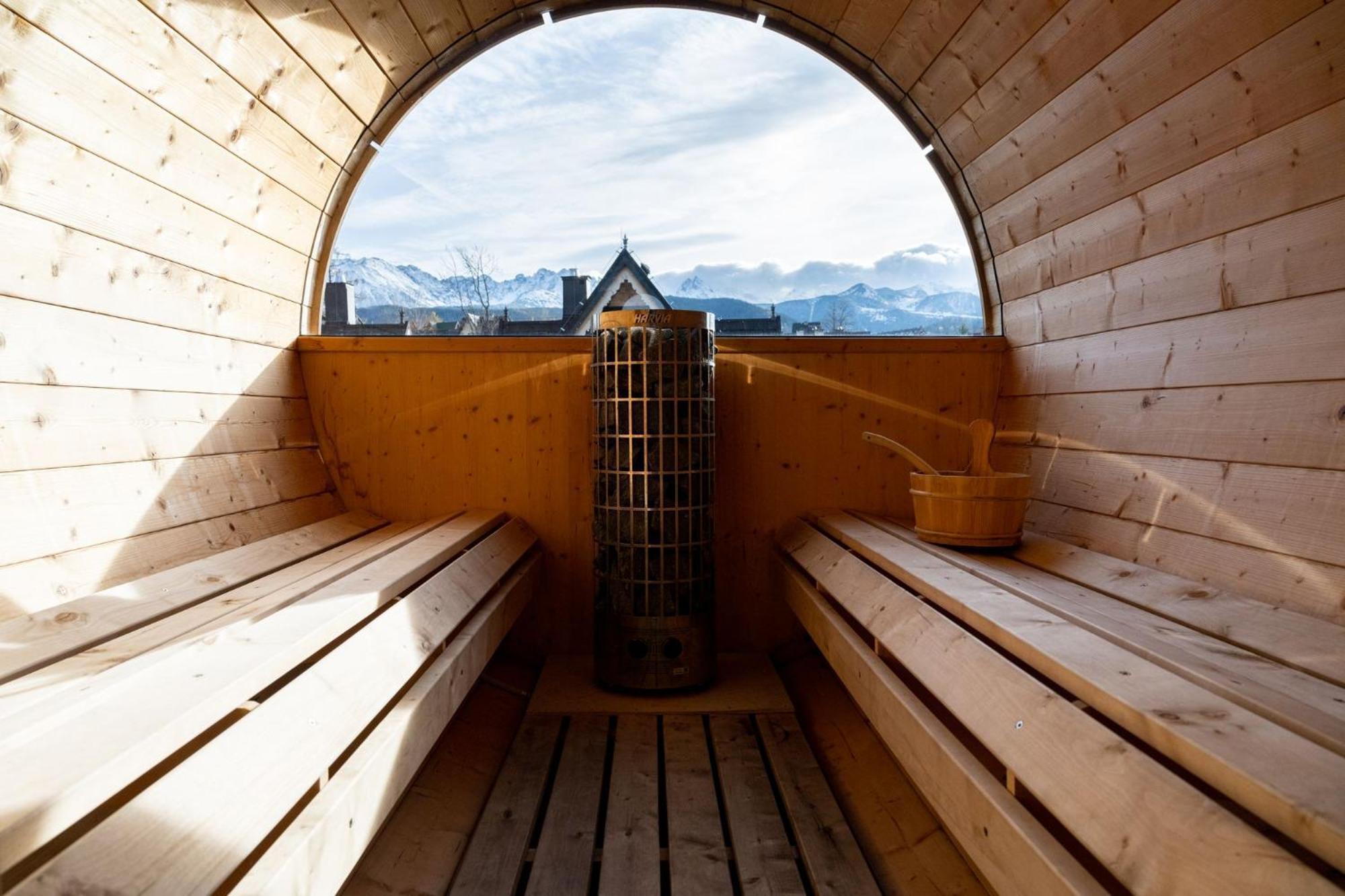 Lux-House & Jacuzzi Sauna Zakopane Bagian luar foto