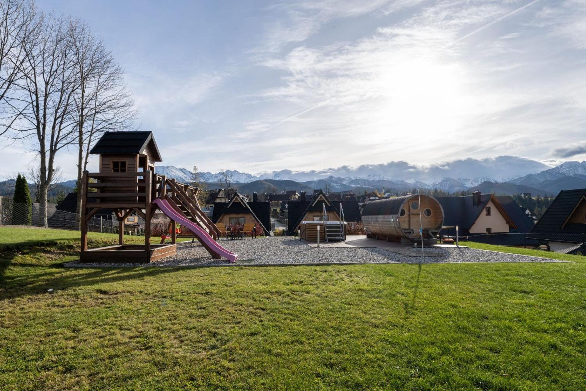 Lux-House & Jacuzzi Sauna Zakopane Bagian luar foto